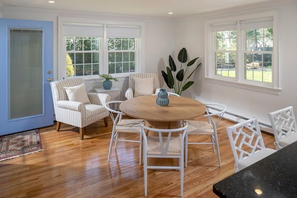 Dining room, Interior, Recessed Lighting, Wood Texture Flooring