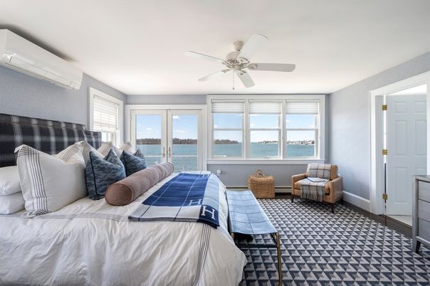 Bedroom, Interior, Water