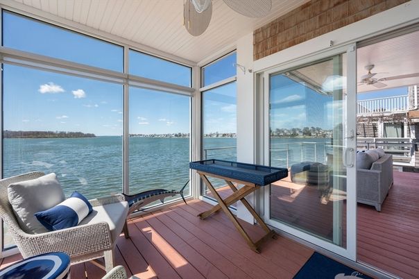 Interior, Sun Room, Water, Wood Texture Flooring