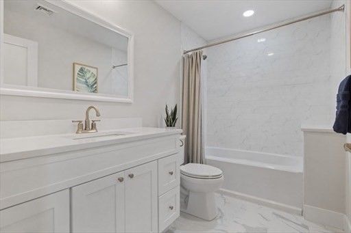 Bathroom, Interior, Marble, Recessed Lighting