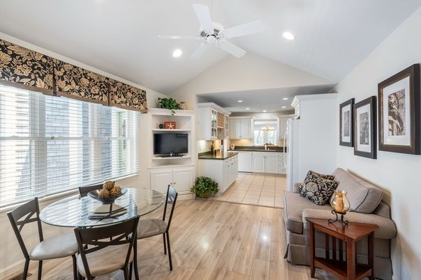 Dining room, Interior, Kitchen, Recessed Lighting, Wood Texture Flooring