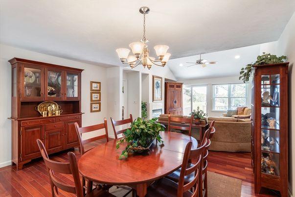 Chandelier, Dining room, Interior, Living room, Recessed Lighting, Wood Texture Flooring