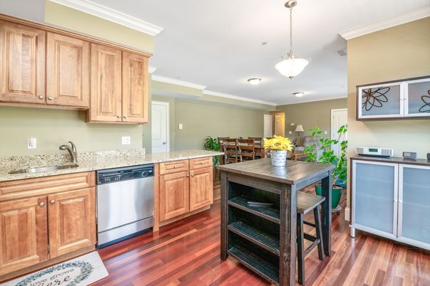 Dining room, Interior, Kitchen, Pendant Lights, Wood Texture Flooring