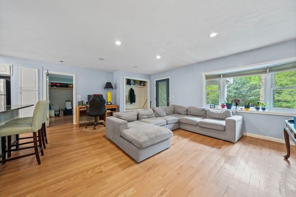 Home Office, Interior, Living room, Recessed Lighting, Wood Texture Flooring