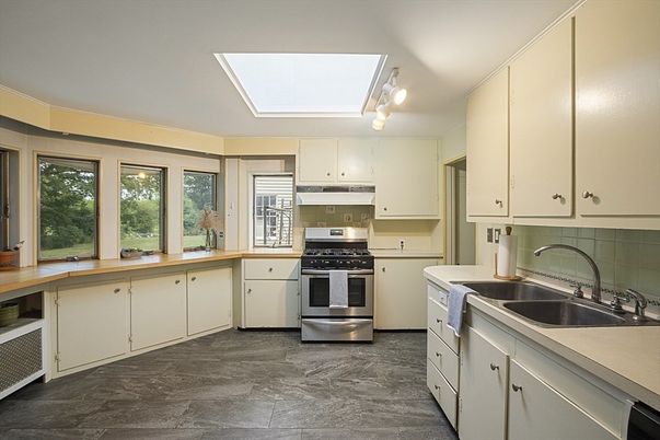 Interior, Kitchen, Stainless Steel Appliances