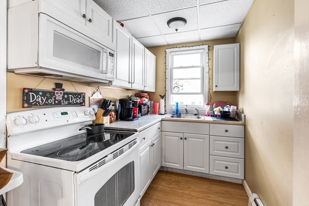 Interior, Kitchen, Wood Texture Flooring