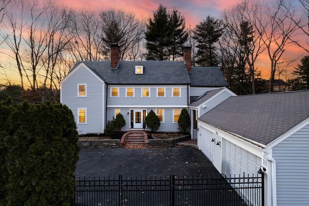 Attached, Detached Garage, Exterior, Facade, Cape Cod