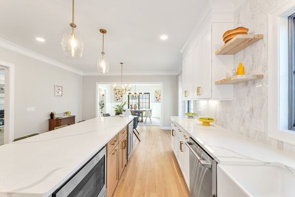 Dining room, Interior, Kitchen, Pendant Lights, Recessed Lighting, Wood Texture Flooring