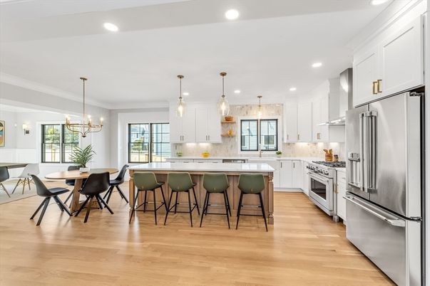 Chandelier, Dining room, Interior, Kitchen, Pendant Lights, Recessed Lighting, Stainless Steel Appliances, Wood Texture Flooring