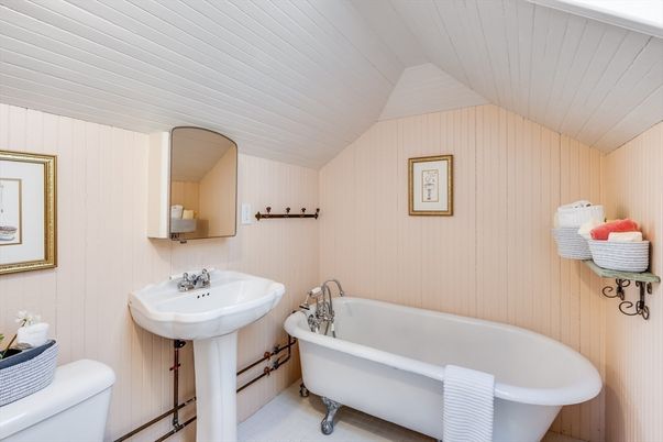 Bathroom, Free Standing Baths, Interior