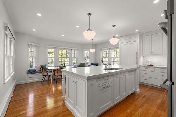 Dining room, Interior, Kitchen, Pendant Lights, Recessed Lighting, Wood Texture Flooring