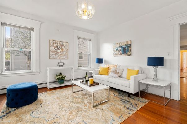 Interior, Living room, Pendant Lights, Wood Texture Flooring