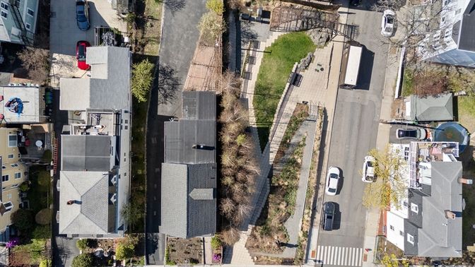 Exterior, Drone