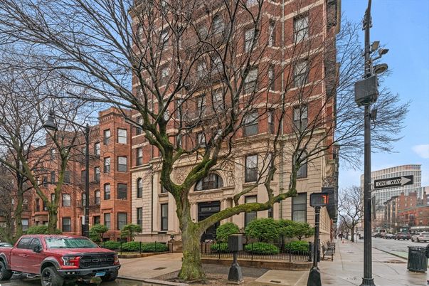 Exterior, Facade, Brick Facade, Rowhouse