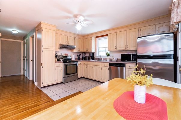 Interior, Kitchen, Wood Texture Flooring