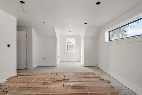 Empty room, Interior, Recessed Lighting, Wood Texture Flooring