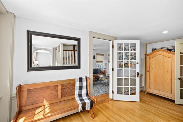 Interior, Recessed Lighting, Wood Texture Flooring