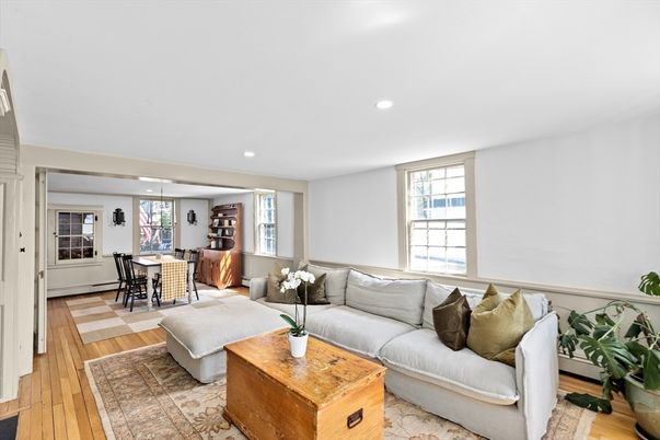 Dining room, Interior, Living room, Pendant Lights, Recessed Lighting, Wood Texture Flooring
