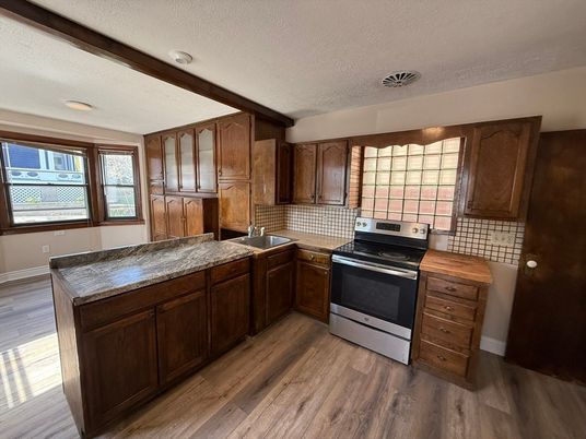 Interior, Kitchen, Recessed Lighting, Wood Texture Flooring