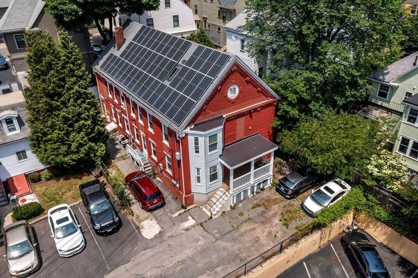 Exterior, Drone