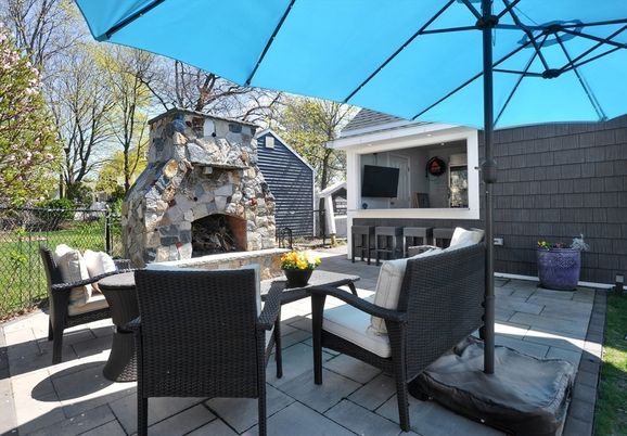 Exterior, Fireplace