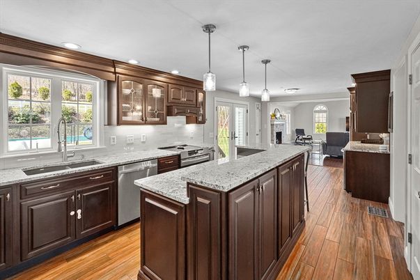 Interior, Kitchen, Living room, Pendant Lights, Recessed Lighting, Stainless Steel Appliances, Wood Texture Flooring