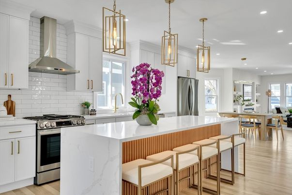 Dining room, Interior, Kitchen, Pendant Lights, Recessed Lighting, Stainless Steel Appliances, Wood Texture Flooring