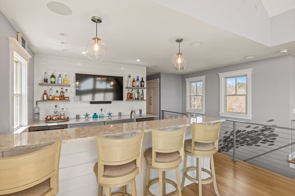Interior, Pendant Lights, Recessed Lighting, Wood Texture Flooring