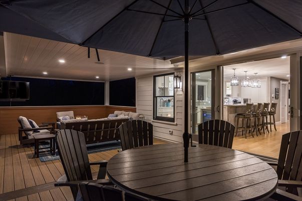 Chandelier, Dining room, Interior, Kitchen, Pendant Lights, Recessed Lighting, Wood Texture Flooring