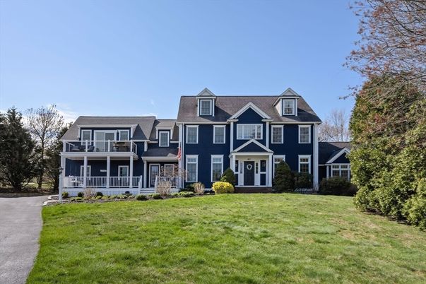 Backyard, Exterior, Facade, Georgian