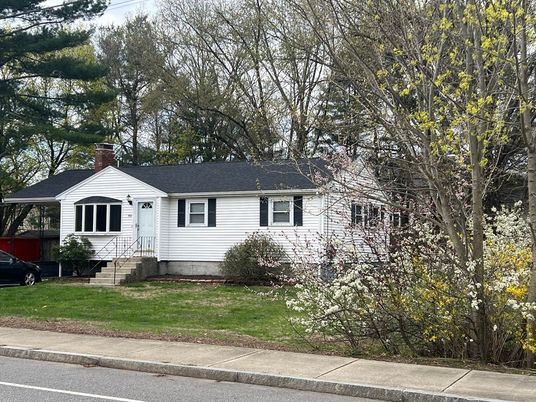 Exterior, Facade, Cape Cod
