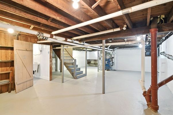Fitness Equipment, Interior, Wooden Beams, Wooden Ceilings