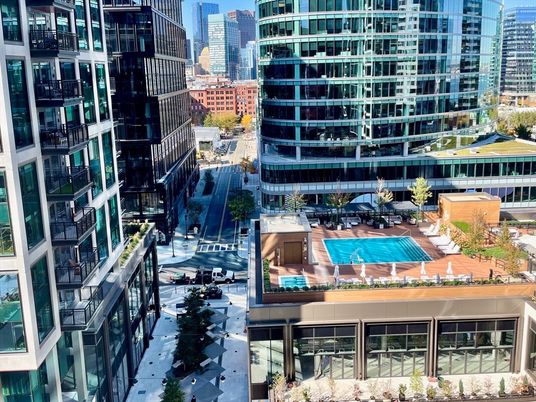 Exterior, Pool, Other, Skyline