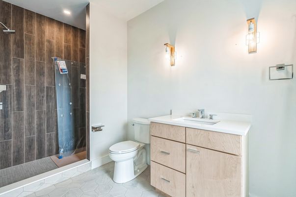 Bathroom, Interior, Recessed Lighting