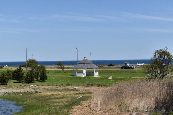 Exterior, Water