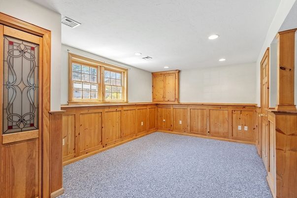 Empty room, Interior, Recessed Lighting