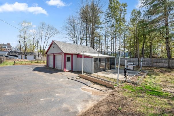 Backyard, Detached Garage, Exterior