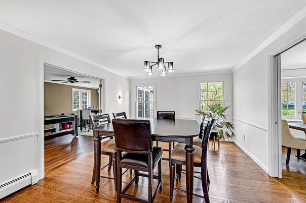 Dining room, Interior, Living room, Pendant Lights, Wood Texture Flooring
