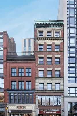 Exterior, Facade, Brick Facade, Rowhouse
