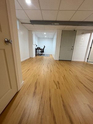 Fitness Equipment, Interior, Recessed Lighting, Wood Texture Flooring