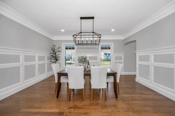 Chandelier, Dining room, Interior, Pendant Lights, Recessed Lighting, Wood Texture Flooring
