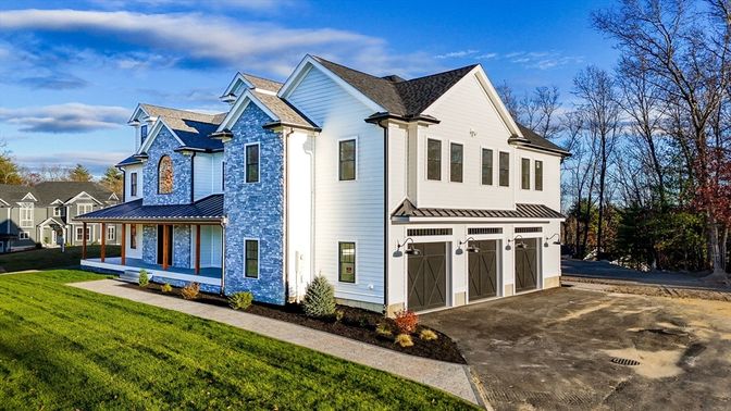 Attached, Exterior, Facade, Farmhouse