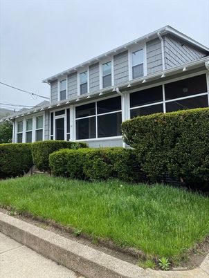 Exterior, Facade, American Craftsman