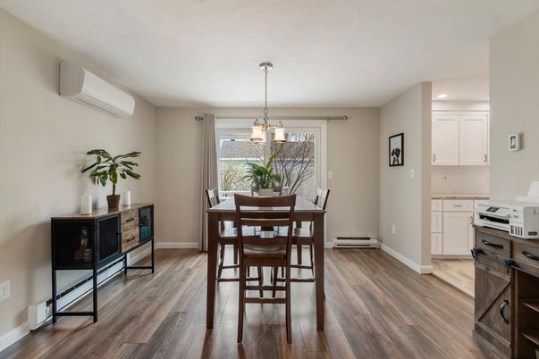 Dining room, Interior, Kitchen, Pendant Lights, Recessed Lighting, Wood Texture Flooring