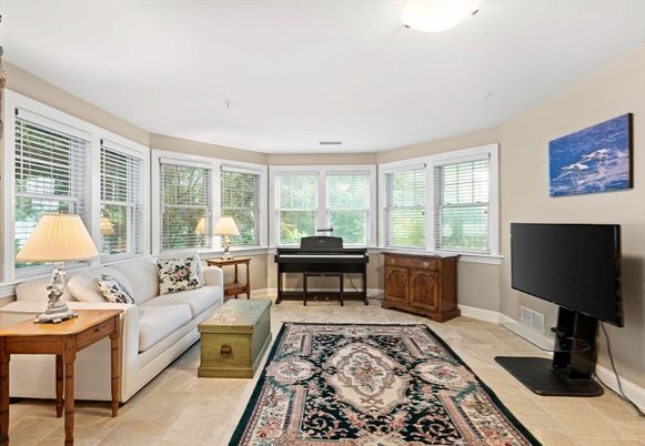 Interior, Living room, Piano