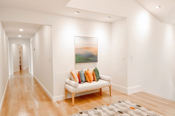 Interior, Recessed Lighting, Wood Texture Flooring