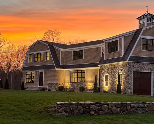 Attached, Exterior, Facade, Farmhouse