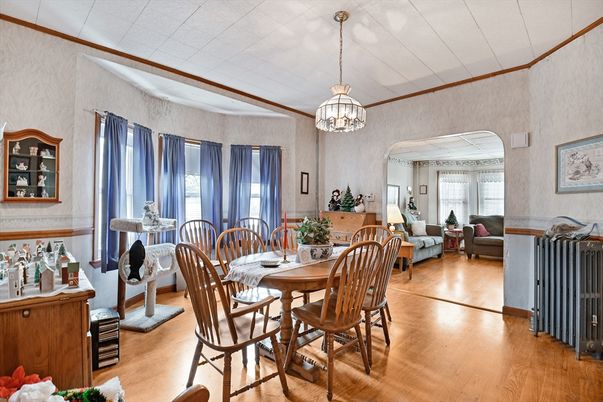 Chandelier, Dining room, Interior, Living room, Wood Texture Flooring