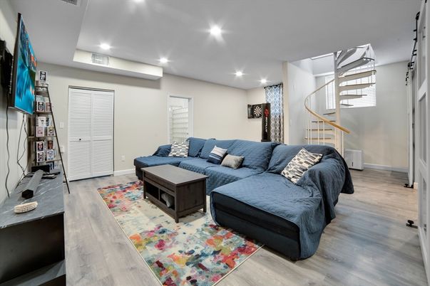 Interior, Living room, Recessed Lighting, Wood Texture Flooring