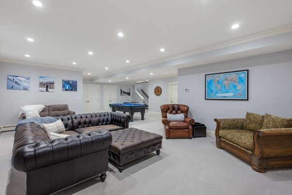 Billiard Table, Game Room, Interior, Living room, Recessed Lighting